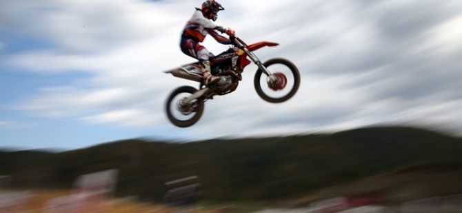 Türkiye Motosiklet Federasyonu tarafından Düzce'de Motokros Yarışması