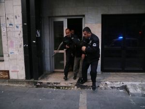 Bankada Yakalandı, ’Uyumak İçin Girdim’ Dedi