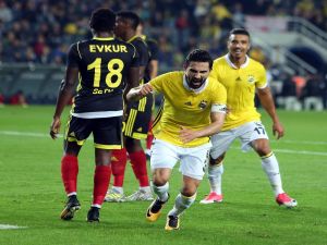 Fenerbahçe Derbi Öncesi Moral Arıyor