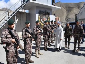 Erbaş’tan Hakkari’de Pöh Şube Müdürlüğünü Ziyaret Etti