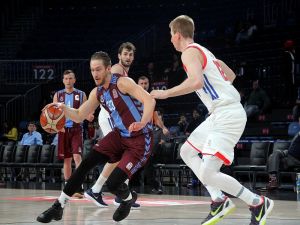 Anadolu Efes Trabzon’u Devirdi