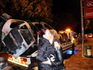 Aracı Kül Olunca Gözyaşlarına Boğuldu