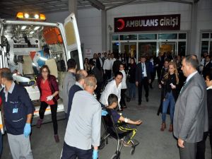 Yedikleri Yemekten Zehirlenen 140 Öğrenci Taburcu Oldu