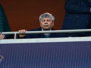 Yıldızlar Maçı Tribünden Takip Etti