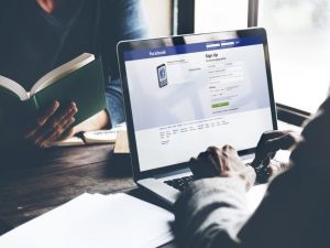 Facebook’taki Uygulamalara Dikkat