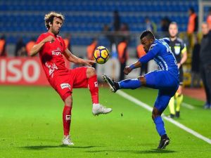 İlk Yarı Antalyaspor’un Üstünlüğüyle Bitti