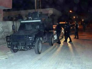 Adana’da Terör Örgütü Propagandasına 15 Gözaltı
