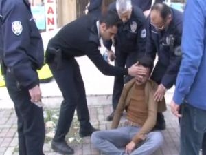 Polisten "Kübra’ya Gerek Yok, Biz Seni Seviyoruz" Tesellisi