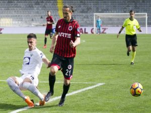 Gençler 1 Puanı 90+3’te Kurtardı