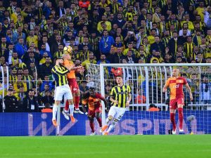 İlk Yarıda Gol Yok