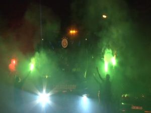 Derbi Sonrası Galatasaray’a Coşkulu Karşılama