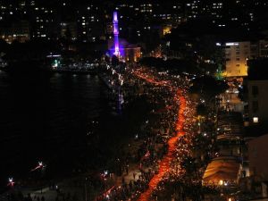 Zafer’in 103. Yılında Fener Alayı Coşkusu