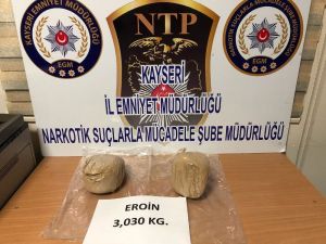 Kadın Yolcunun Çantasından Eroin Çıktı