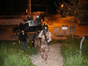 Tren Hattı Yanında Yakılan Ateş Polisi Alarma Geçirdi