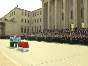 Hasan Celal Güzel İçin Tbmm’de Tören Düzenlendi