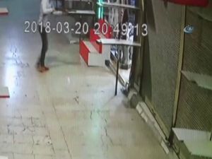 Arkadaşının Üzerine Otomatik Tüfekle Ateş Açtı