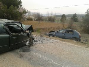 Babasının Cenazesine Giden Hamile Kadın Kazada Can Verdi
