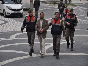 Komşu Kavgası Kanlı Bitti: 2 Yaralı
