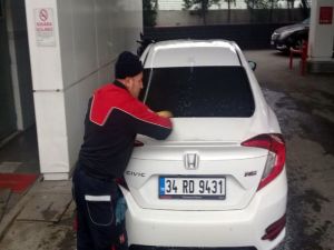 İstanbul’da Gökten Çamur Yağdı