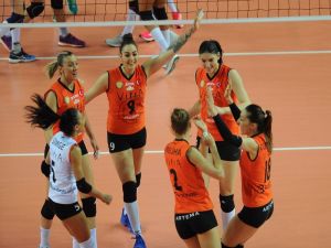 Eczacıbaşı Vitra Final İçin Sahaya Çıkıyor