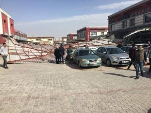 Adana’da Şiddetli Rüzgar Hayatı Olumsuz Etkiledi