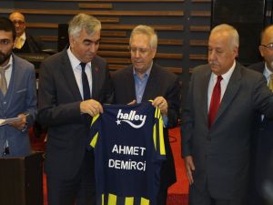 Aziz Yıldırım Zonguldak’ta Taraftarlar Derneğinin Gecesine Katıldı
