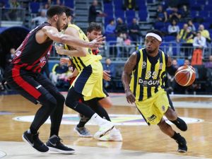 F.bahçe Doğuş 22. Haftayı Da Kayıpsız Geçti