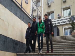 Üsküdar’da ’Yan Baktın’ Kavgası: 1 Ölü