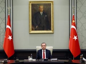 Katar Dışişleri Bakanını Kabul Etti