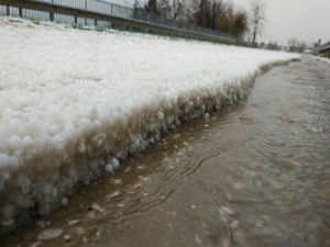 Edirne’de Ceviz Büyüklüğünde Dolu