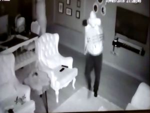 Çelik Yelekli Hırsız Kamerada !