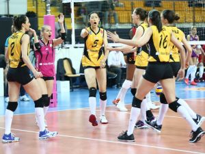 Vakıfbank, Sultanlar Ligi’nde Finalde