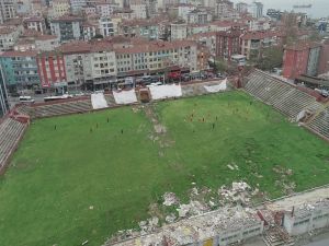 Yıkımı Bilmeceye Dönen Kartal Stadyumu’nda Antrenman
