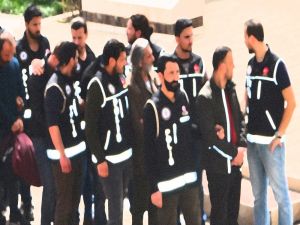 Teğmen Ve Astsubaylara Fetö Operasyonu