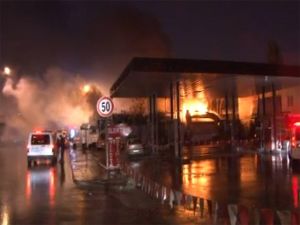 Ankara’da 6 İş Yeri Küle Döndü