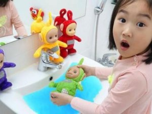 6 Yaşındaki YouTuber Kız 8 Milyon Dolarlık Ev Aldı