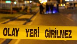 Otomobil suya gömüldü! 4 Kişi Aranıyor