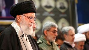 İran Meclisi Pentagon'u terörist ilan etti