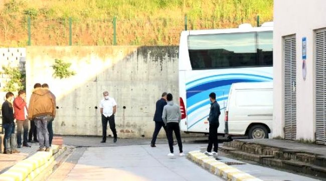 Yolda Kovid-19 olduğunu öğrendi!