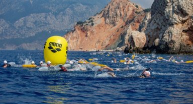 Antalya Kemer'de yüzme şampiyonları belli oldu
