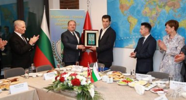 Bulgaristan Başbakanı Petkov, Türk iş insanları ile buluştu