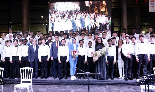 Bursa Osmangazi'de "Bi' Dünya Müzik"
