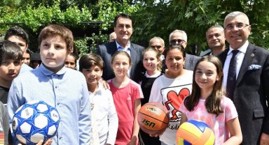 Bursa Osmangazi'de gençler şenlikte buluştu
