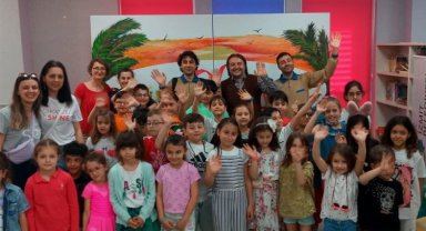 Gülümse Çocuk Tiyatrosu, Yahya Kaptan Koleji öğrencileriyle buluştu