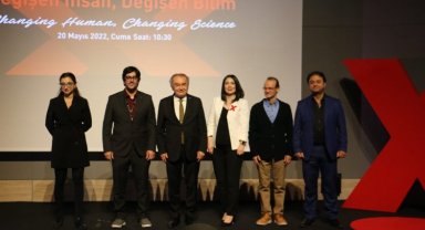 İnsanların, çevreye ve doğaya zararını anlatırken gözyaşlarını tutamadı…