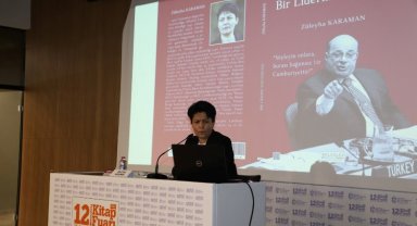 Kitap Fuarı'nda Atatürk ve Nutuk söyleşisi