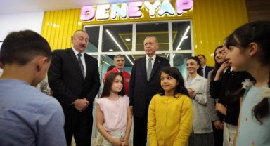 Liderlerden Bakü'de iki merkez açılışı