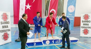 Sambo Türkiye Şampiyonası Bursa'da yapıldı... Uluslararası şampiyonaya Keles talip