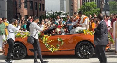 ABD Chicago sokaklarında Hint düğünü!
