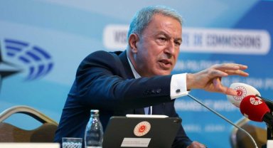 Bakan Akar'dan Yunan parlamentere sert tepki!